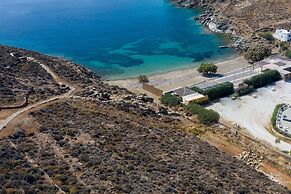 Phos Villas Tinos - Eos Villa With Private Hot Tub and Sea View 96m
