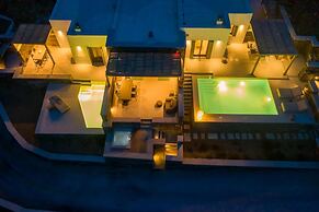 Phos Villas Tinos - Eos Villa With Private Hot Tub and Sea View 96m