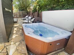 Woodside 207 4 Bedroom Home by RedAwning