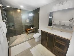 Woodside 207 4 Bedroom Home by RedAwning