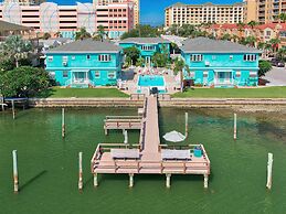 Cute One Bedroom at The Coral Resort Apts by RedAwning