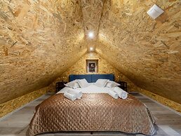 Stone House Prapatna