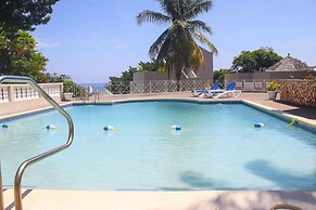 Columbus Heights Apartments