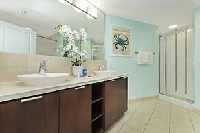 Coastal Luxury Bay Front Condo With Tram