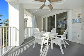 Coastal Luxury Bay Front Condo With Tram