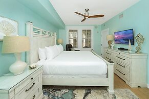 Coastal Luxury Bay Front Condo With Tram