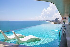 Radisson Hotel Danang