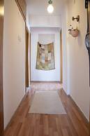 Aheste_simple Sea View Flat in Lovely Old Town