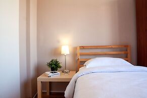 Aheste_simple Sea View Flat in Lovely Old Town