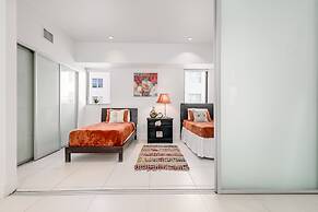 2 Bedroom 2 Bath Loft with Exclusive Rooftop & Hot Tub