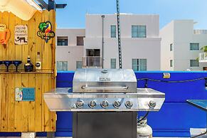 2 Bedroom 2 Bath Loft with Exclusive Rooftop & Hot Tub