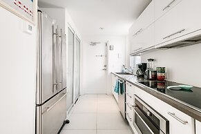 2 Bedroom 2 Bath Loft with Exclusive Rooftop & Hot Tub