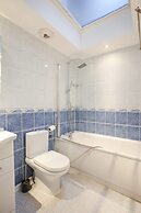 Business Park Lodge by Paymán Club