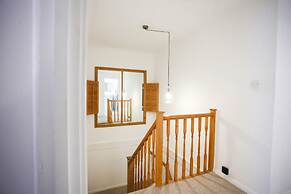 Business Park Lodge by Paymán Club