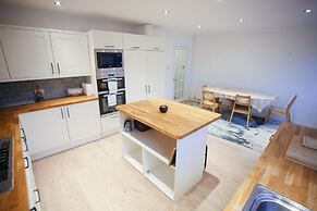 Business Park Lodge by Paymán Club