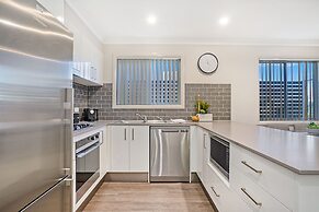 Newcastle Short Stay Apartments - Birmingham Garden Townhouses