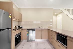 Newcastle Short Stay Apartments - Birmingham Garden Townhouses