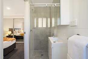 Newcastle Short Stay Apartments - Birmingham Garden Townhouses