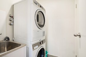 Newcastle Short Stay Apartments - Birmingham Garden Townhouses