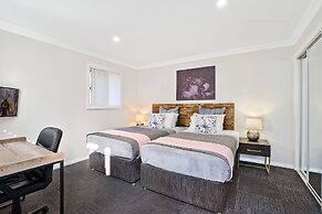 Newcastle Short Stay Apartments - Birmingham Garden Townhouses