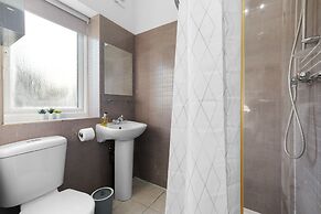 West Ealing SVD Apt. - 2 Bedroom 2 Bath