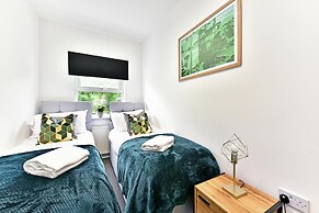 West Ealing SVD Apt. - 2 Bedroom 2 Bath