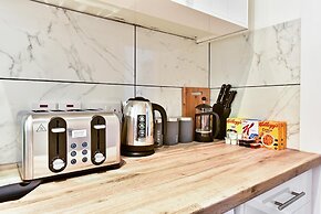 West Ealing SVD Apt. - 2 Bedroom 2 Bath