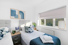 West Ealing SVD Apt. - 2 Bedroom 2 Bath