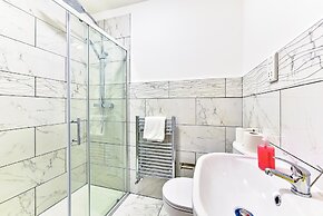 West Ealing SVD Apt. - 2 Bedroom 2 Bath