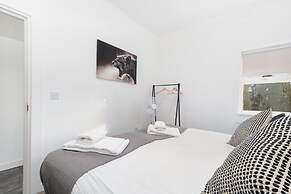 West Ealing SVD Apt. - 2 Bedroom 2 Bath