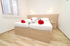 Seaside Apartments Hrkac