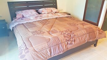 Lovely 2-bed Apartment in Pratumnak With Pool View