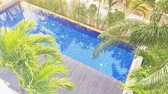 Lovely 2-bed Apartment in Pratumnak With Pool View