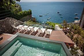 Amalfi Coast Luxury Villa with Swimming Pool