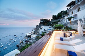 Amalfi Coast Luxury Villa with Swimming Pool