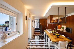 Amalfi Coast Luxury Villa with Swimming Pool