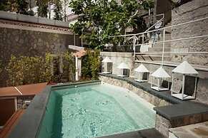 Amalfi Coast Luxury Villa with Swimming Pool