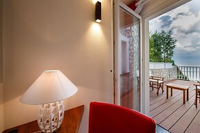 Amalfi Coast Luxury Villa with Swimming Pool