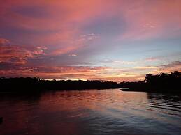 Tortuguero Adventures Guesthouse