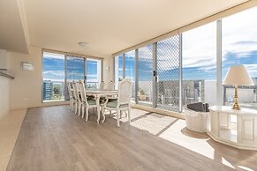 The Crest Penthouse 902