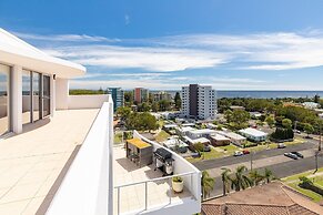 The Crest Penthouse 902