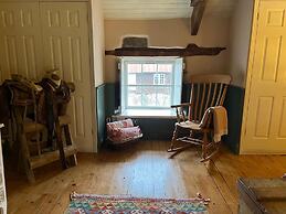 Beautiful 6-bed Home in Brecon