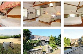 Beautiful 6-bed Home in Brecon