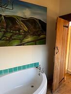 Beautiful 6-bed Home in Brecon