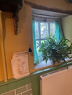 Beautiful 6-bed Home in Brecon