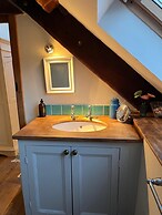 Beautiful 6-bed Home in Brecon