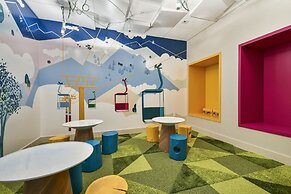 Modern 1BR Residence in Canyons Village Ski in/out! by RedAwning - Sav