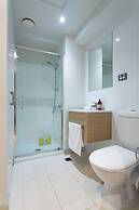 Toodle's Pristine inner-city nest with carpark