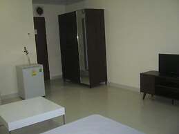 Chan Kim Don Mueang Guest House Triple Room