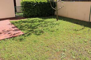 Lovely Villa With Private Fenced Garden